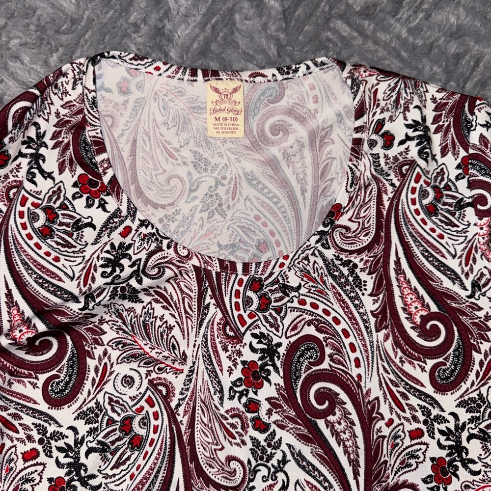 Cute Paisley Top Medium